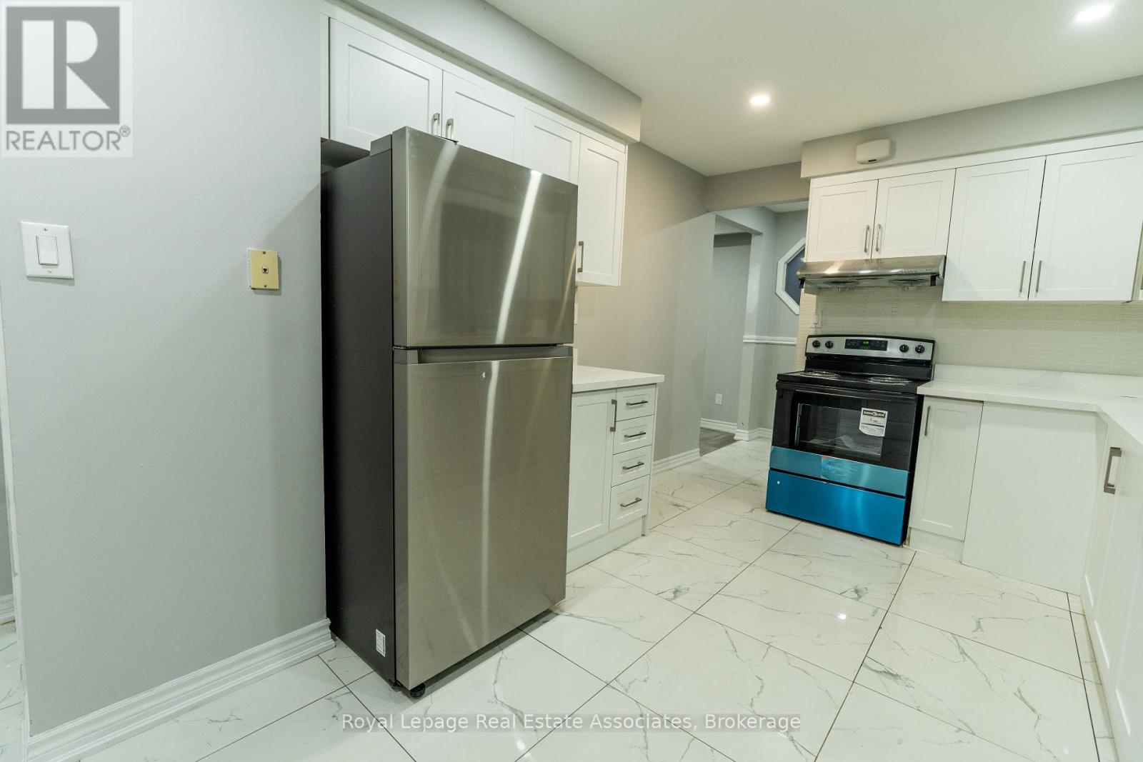 337 Hansen Road N, Brampton, Ontario  L6V 2Y2 - Photo 35 - W12933214