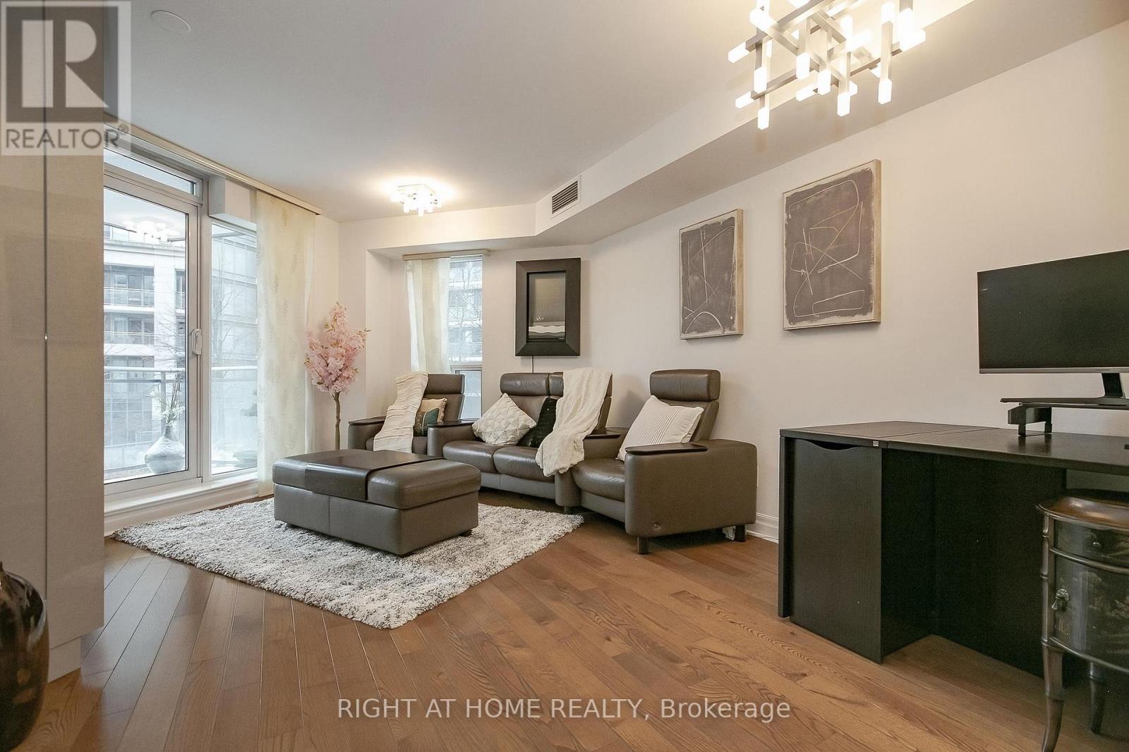 217 - 2119 Lake Shore Boulevard W, Toronto, Ontario  M8V 4E8 - Photo 15 - W12821288