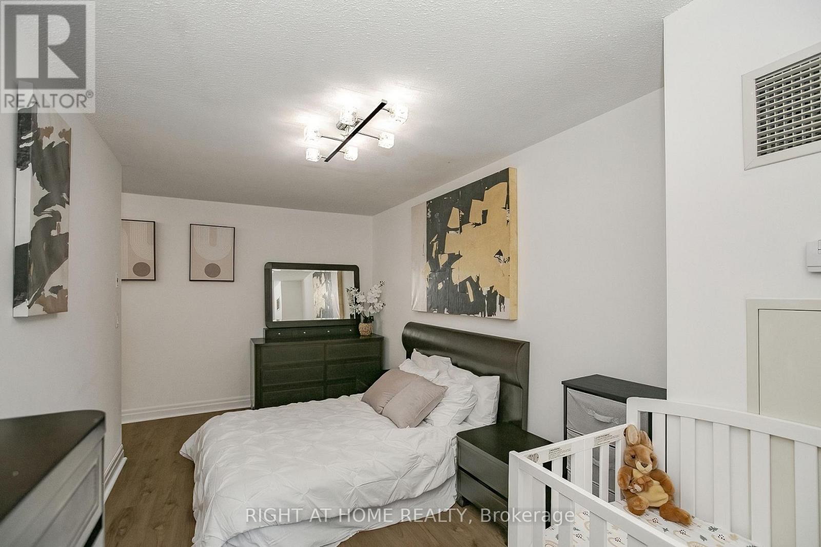 217 - 2119 Lake Shore Boulevard W, Toronto, Ontario  M8V 4E8 - Photo 30 - W12821288