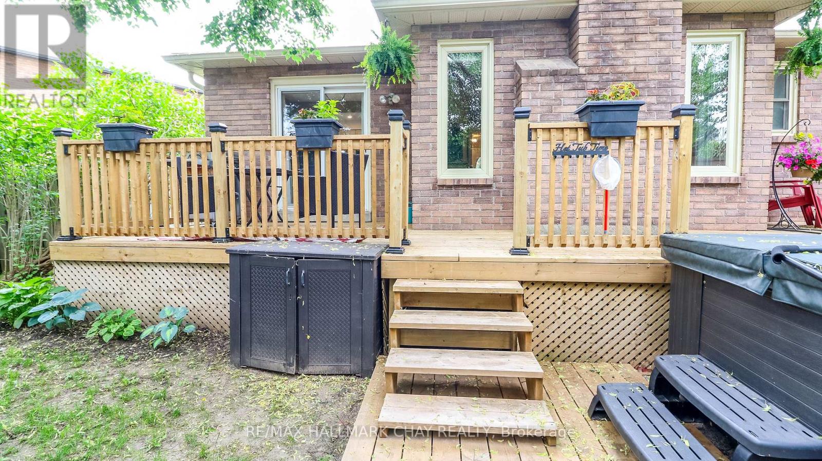 14 Autumn Lane, Barrie (Allandale Heights), Ontario  L4N 6G8 - Photo 6 - S12980092