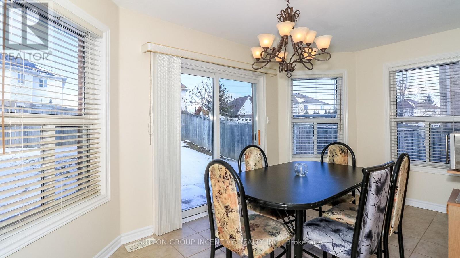 62 Birchwood Drive, Barrie (East Bayfield), Ontario  L4M 6X8 - Photo 10 - S12980128