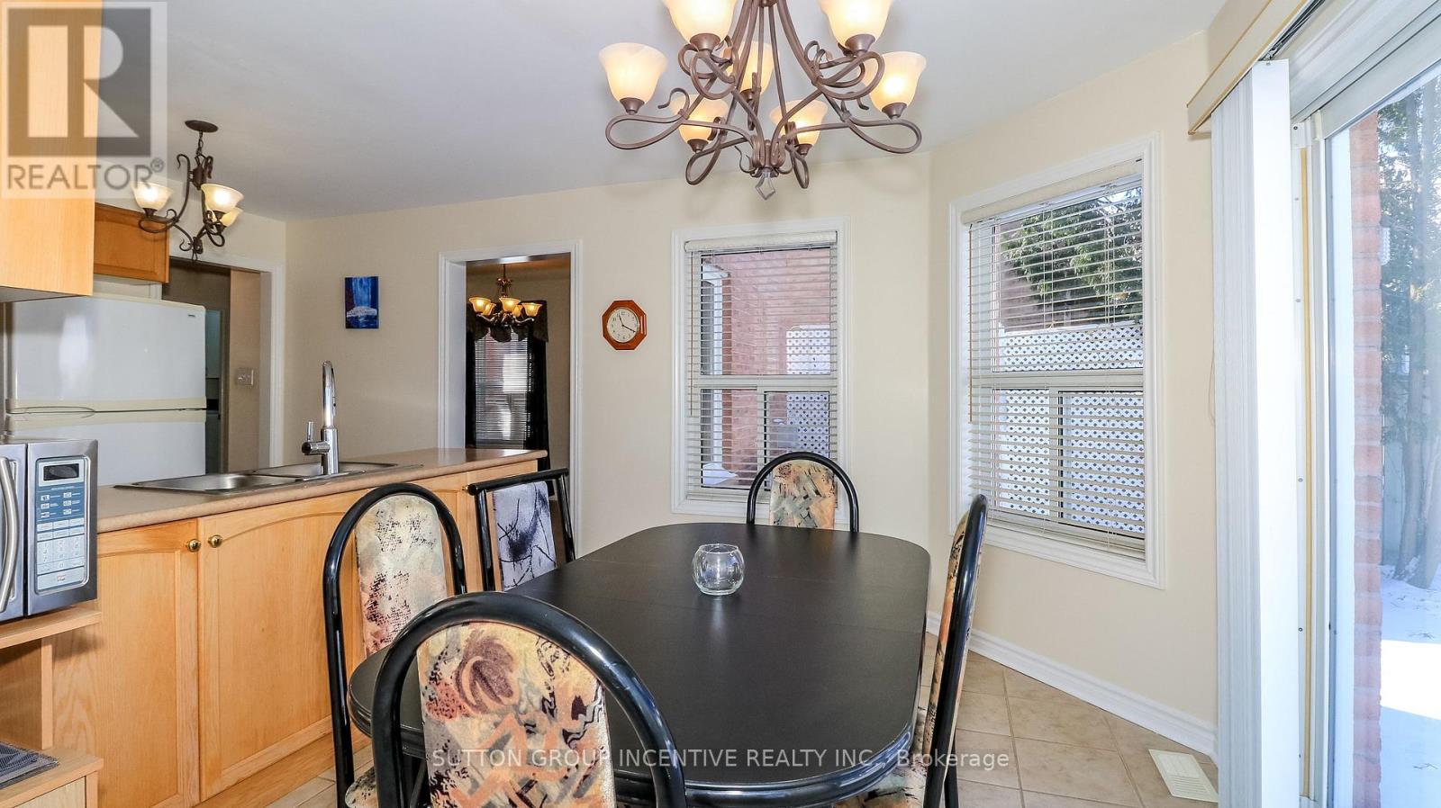 62 Birchwood Drive, Barrie (East Bayfield), Ontario  L4M 6X8 - Photo 11 - S12980128