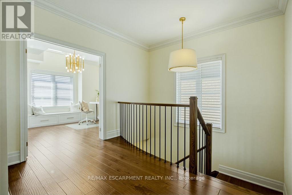 343 Tudor Avenue, Oakville, Ontario  L6K 2V5 - Photo 23 - W12980110