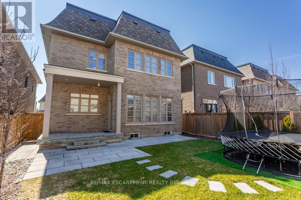 343 Tudor Avenue, Oakville, Ontario  L6K 2V5 - Photo 41 - W12980110