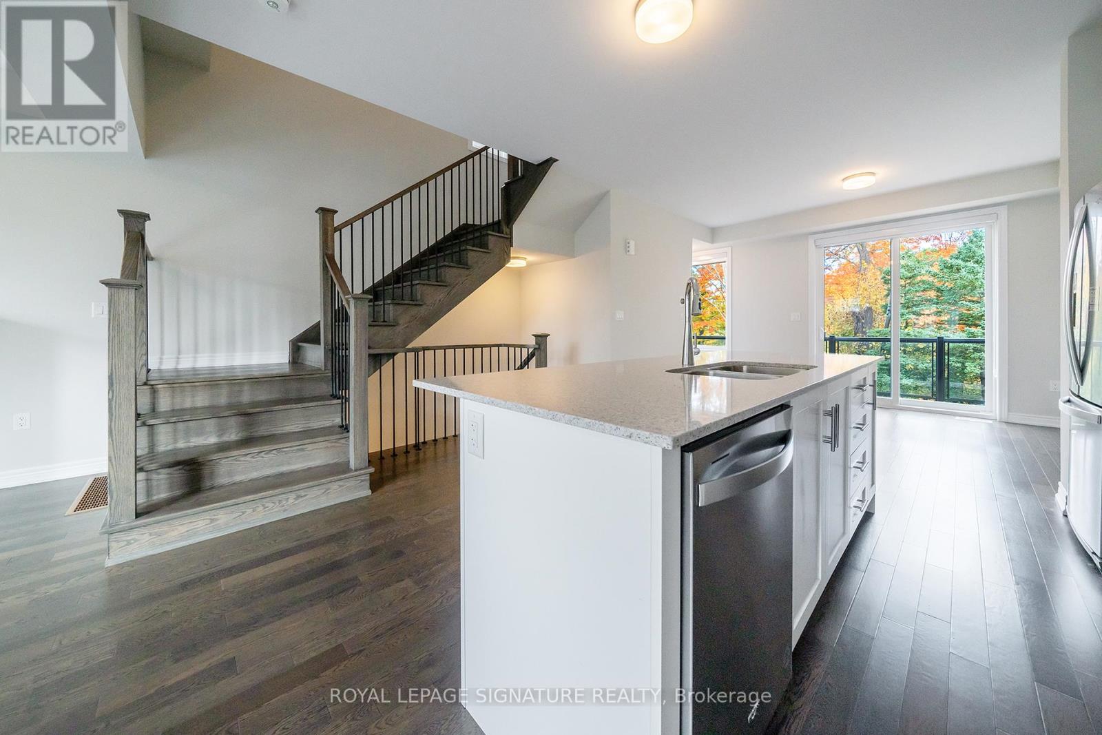 13 Folcroft Street, Brampton, Ontario  L6Y 0B6 - Photo 10 - W12980146