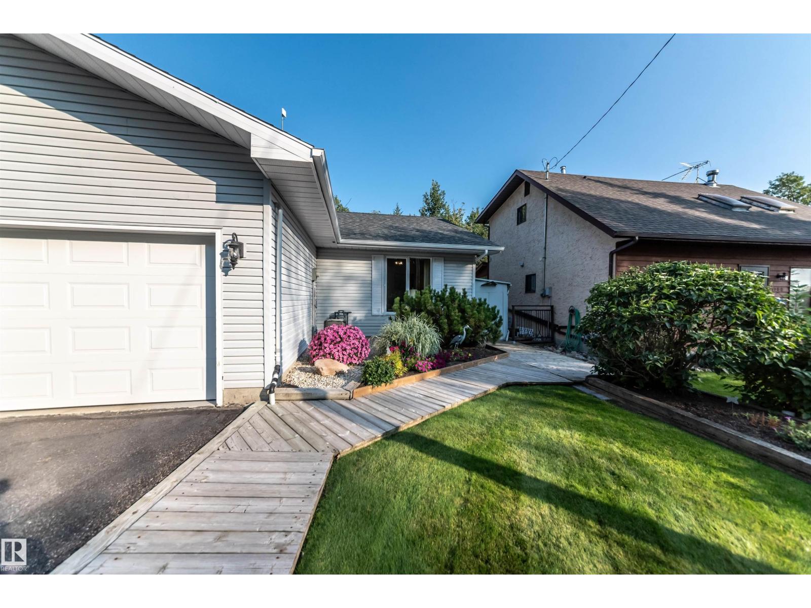 1087 10 St, Rural Lac Ste. Anne County, Alberta  T0E 1A0 - Photo 20 - E4474320