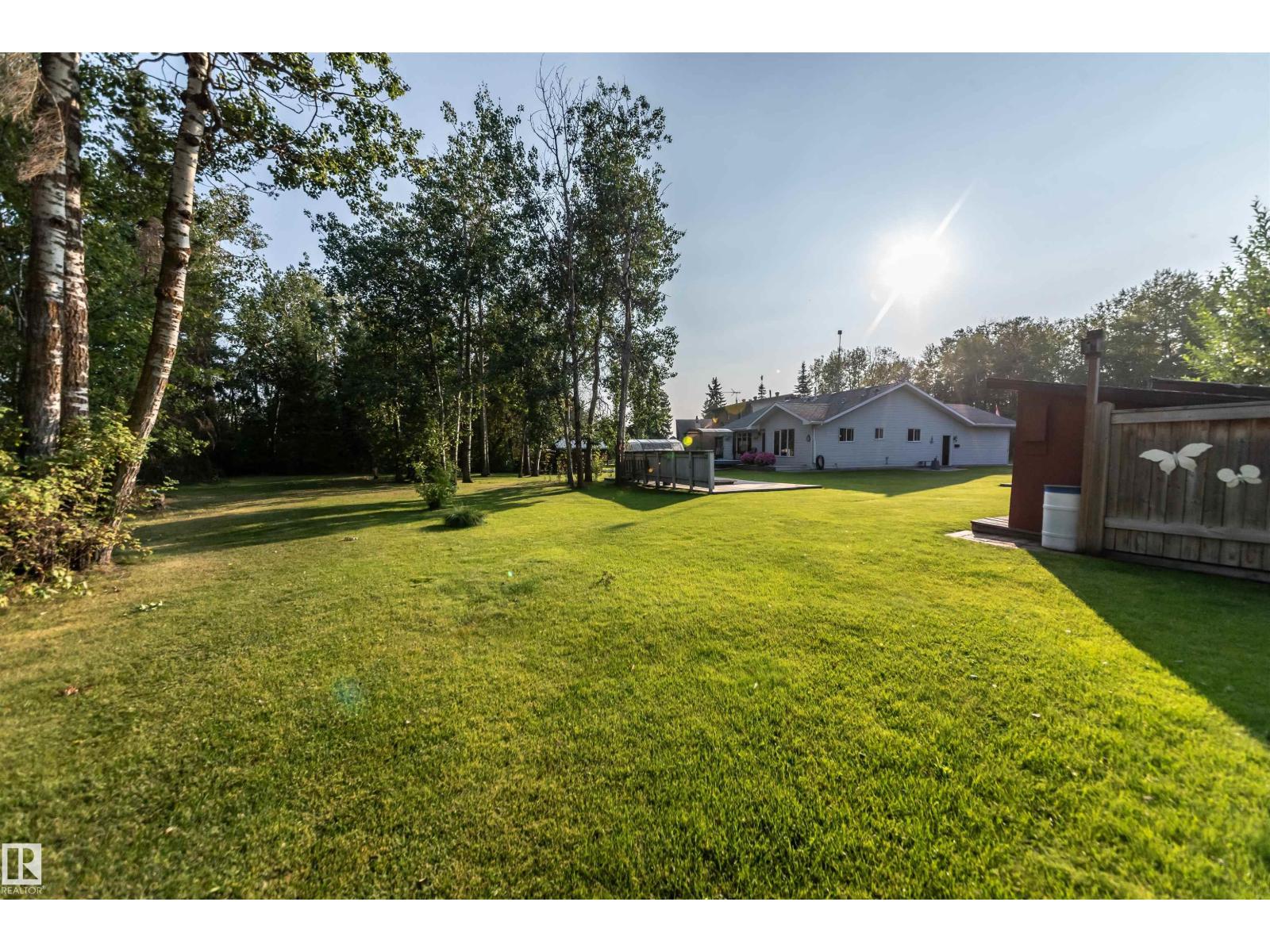 1087 10 St, Rural Lac Ste. Anne County, Alberta  T0E 1A0 - Photo 30 - E4474320