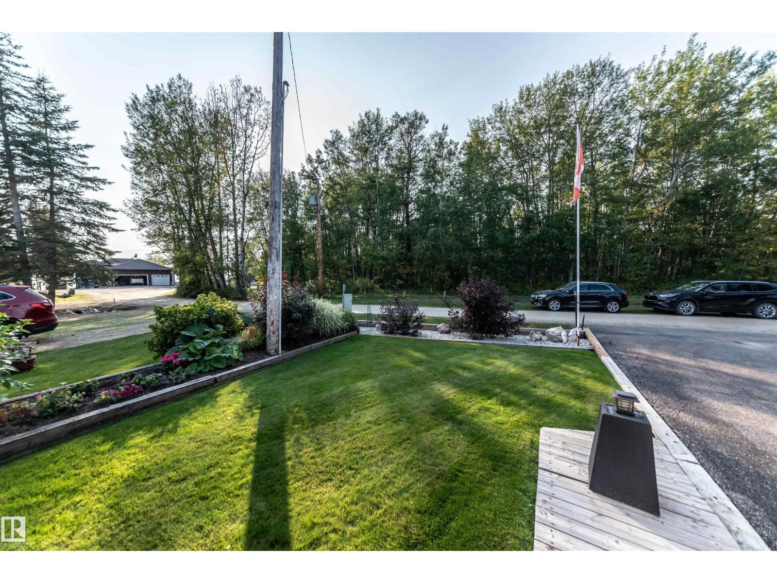 1087 10 St, Rural Lac Ste. Anne County, Alberta  T0E 1A0 - Photo 21 - E4474320