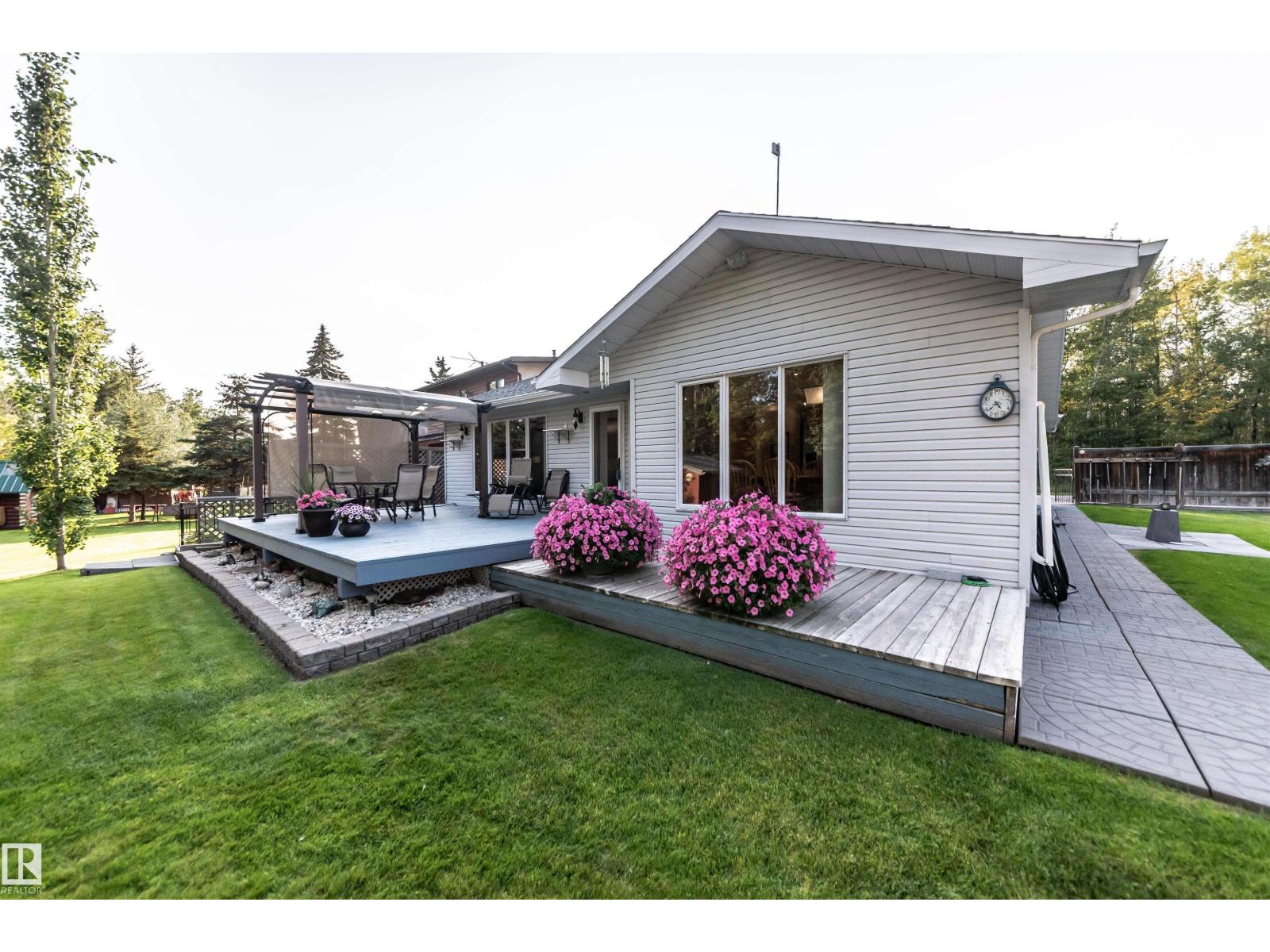 1087 10 St, Rural Lac Ste. Anne County, Alberta  T0E 1A0 - Photo 41 - E4474320