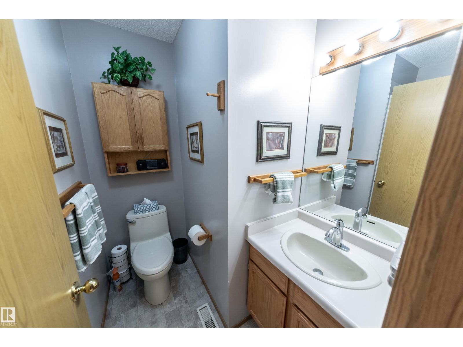 1087 10 St, Rural Lac Ste. Anne County, Alberta  T0E 1A0 - Photo 59 - E4474320