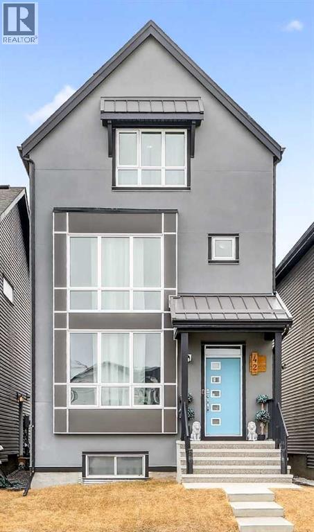 42 Heirloom Manor SE, Calgary, Alberta  T3S 0H2 - Photo 4 - A2297204