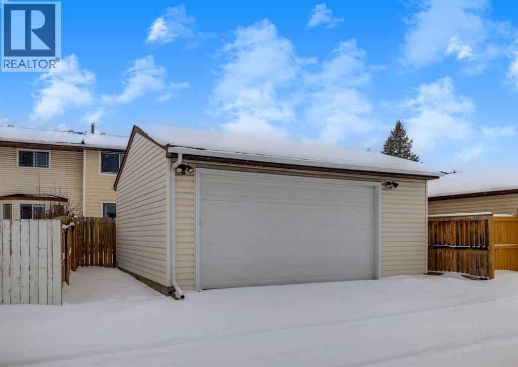 8 Castlepark Way Ne, Calgary, Alberta  T3J 1R8 - Photo 38 - A2298883