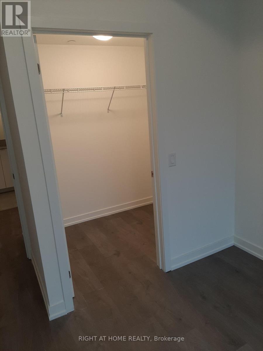 316 - 55 Duke Street, Kitchener, Ontario  N2H 0C9 - Photo 11 - X12980108