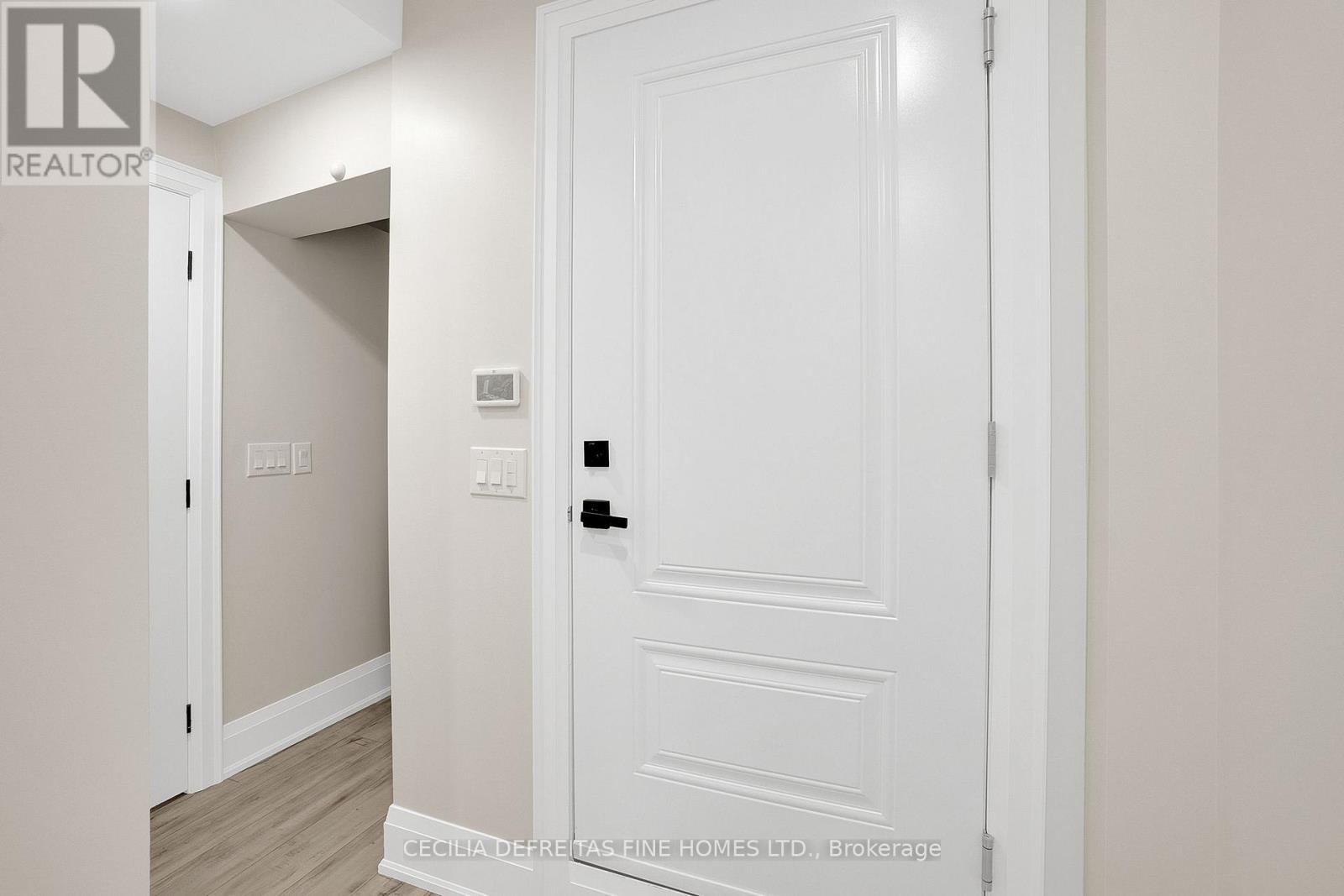 70 Haverson Boulevard, Toronto, Ontario  M6M 3J9 - Photo 2 - W12893362