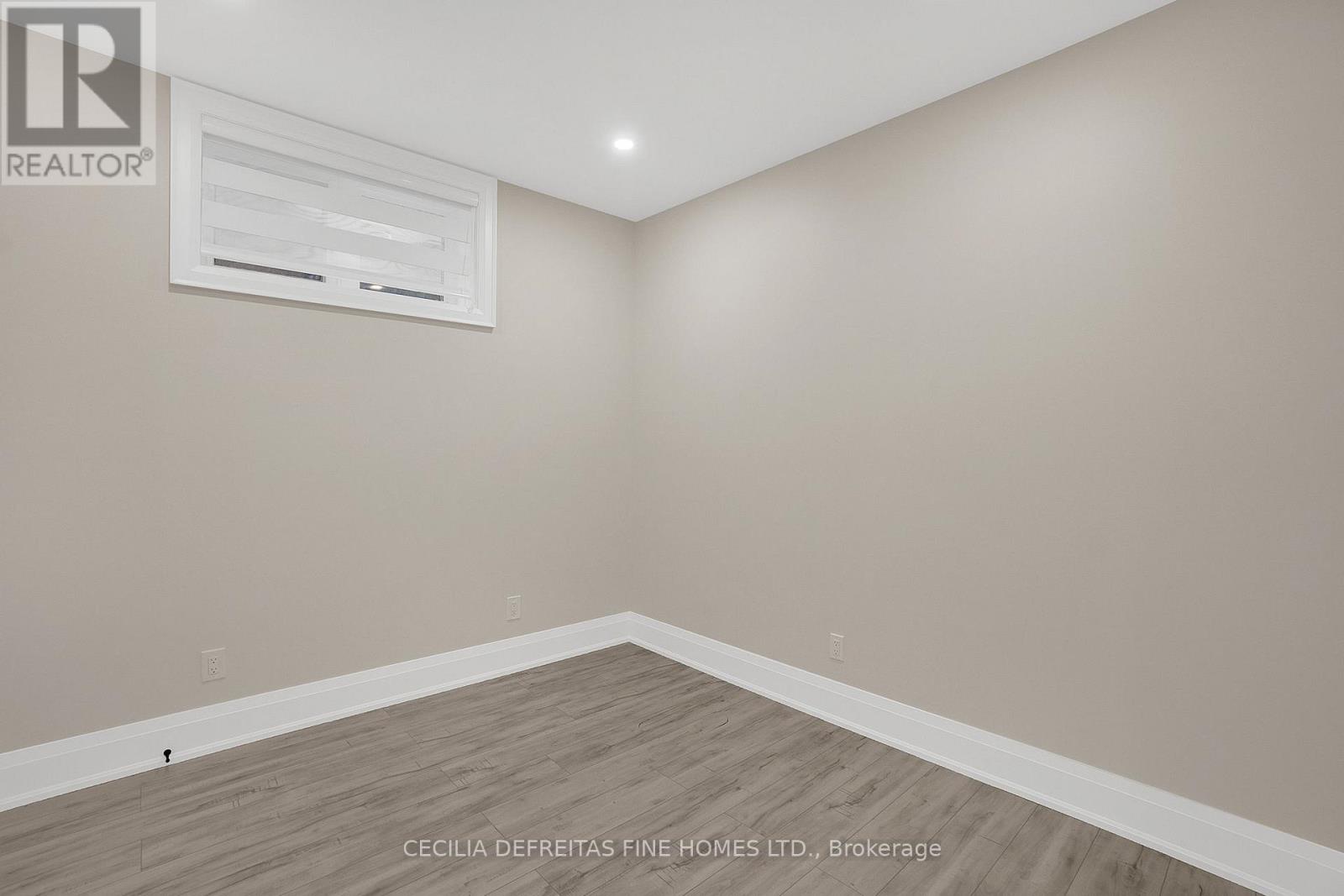 70 Haverson Boulevard, Toronto, Ontario  M6M 3J9 - Photo 15 - W12893362