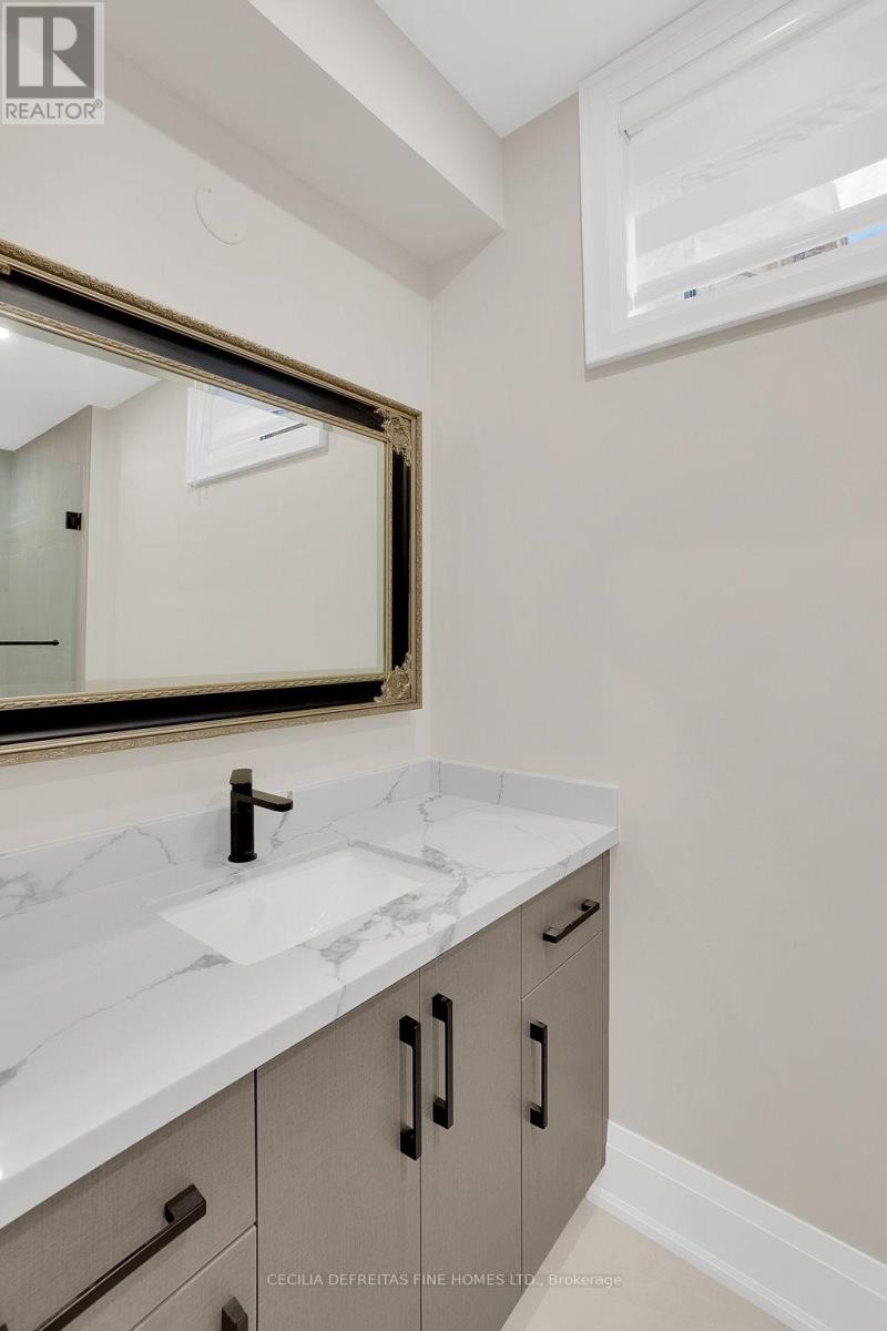 70 Haverson Boulevard, Toronto, Ontario  M6M 3J9 - Photo 20 - W12893362