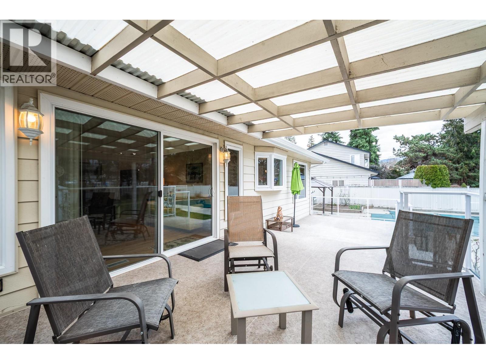 561 Brome Crescent, Kelowna, British Columbia  V1W 2M5 - Photo 30 - 10382409