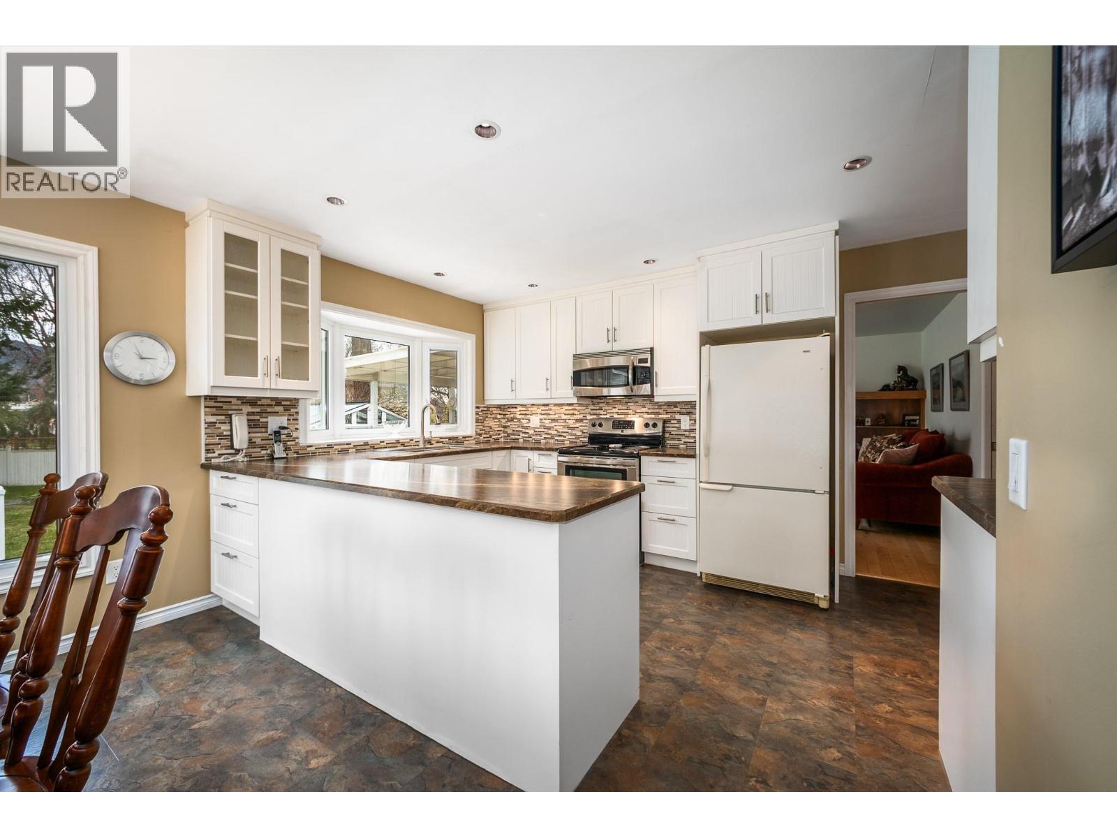 561 Brome Crescent, Kelowna, British Columbia  V1W 2M5 - Photo 19 - 10382409