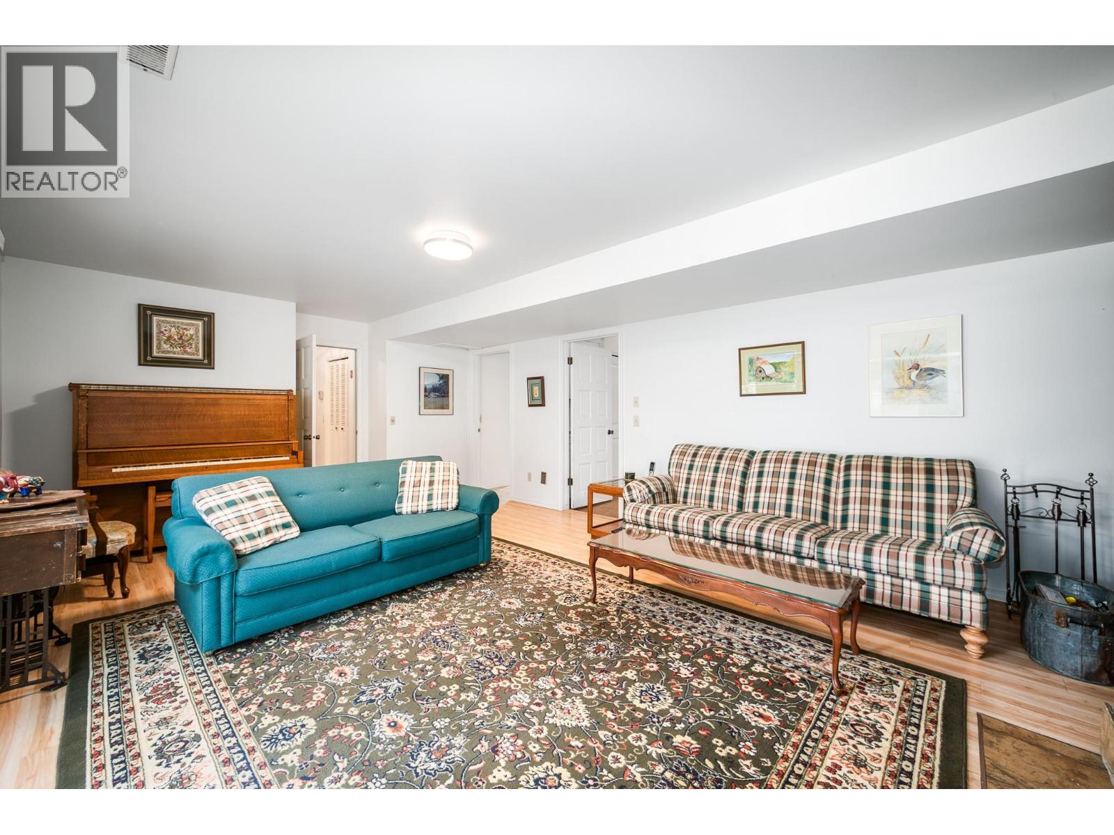 561 Brome Crescent, Kelowna, British Columbia  V1W 2M5 - Photo 42 - 10382409