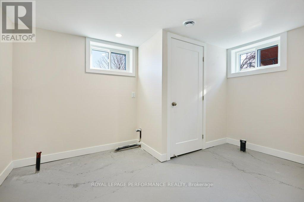 624 Clarke Avenue, Ottawa, Ontario  K1K 0Y7 - Photo 35 - X12882826