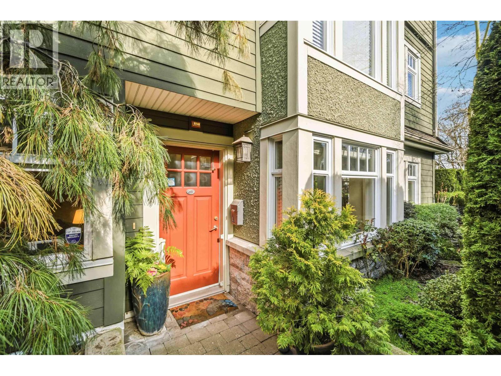 2420 Sasamat Street, Vancouver, British Columbia  V6R 4S8 - Photo 2 - R3109585