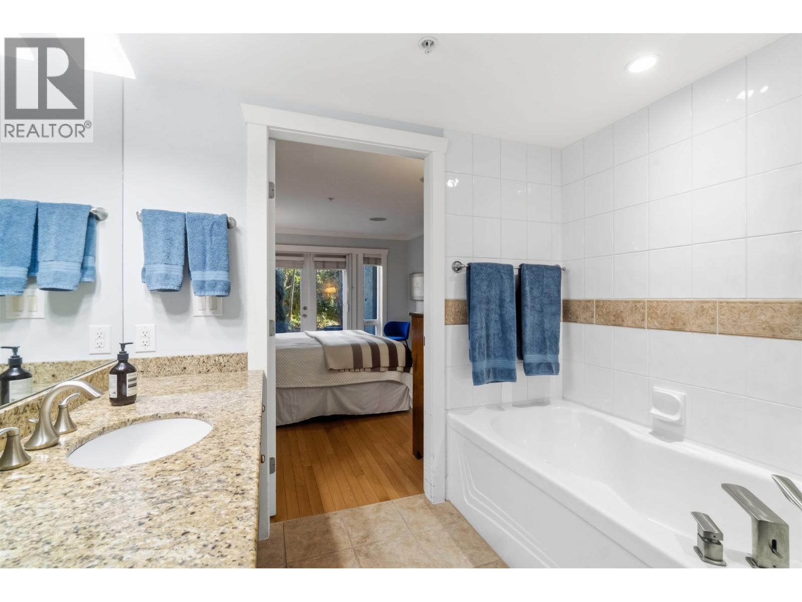 2420 Sasamat Street, Vancouver, British Columbia  V6R 4S8 - Photo 20 - R3109585