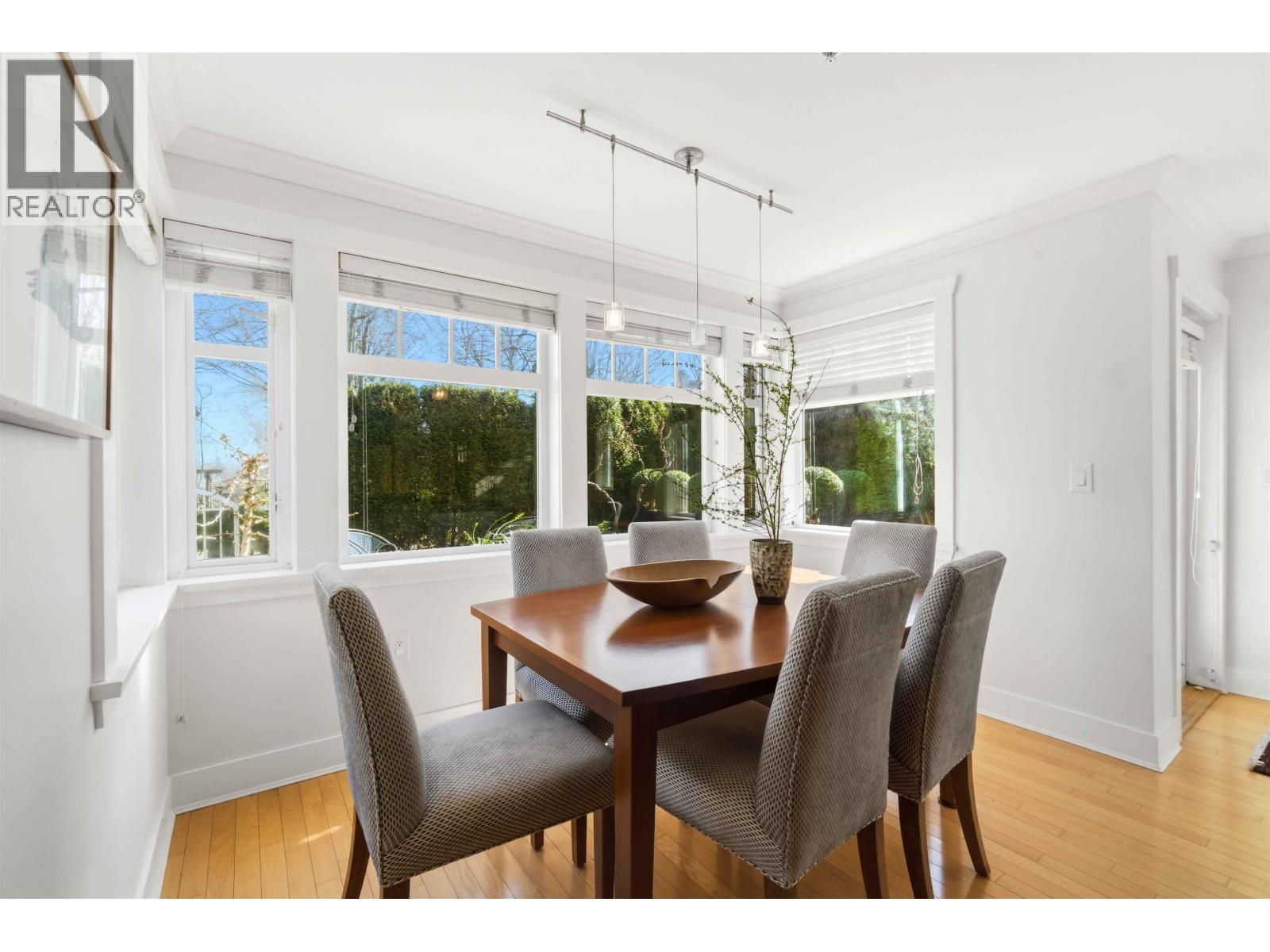 2420 Sasamat Street, Vancouver, British Columbia  V6R 4S8 - Photo 8 - R3109585