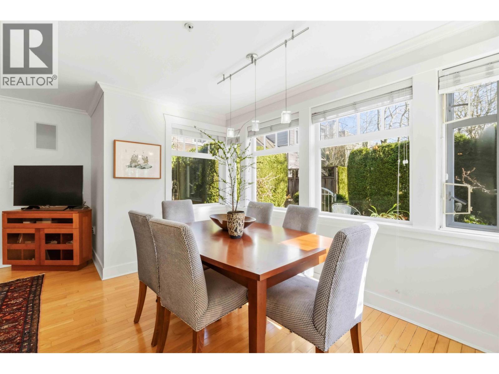 2420 Sasamat Street, Vancouver, British Columbia  V6R 4S8 - Photo 9 - R3109585