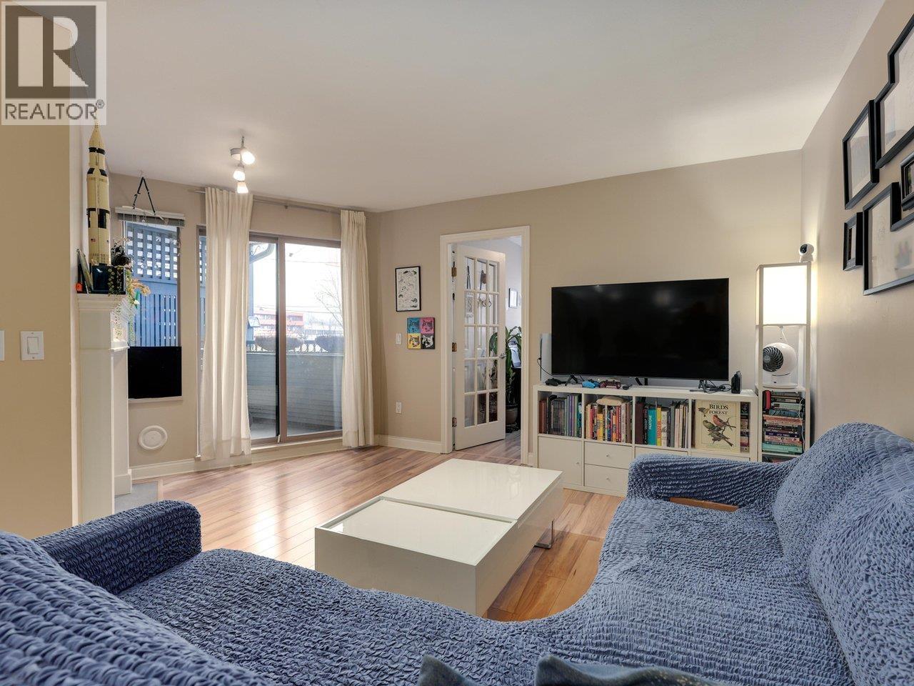 209 688 E 16th Avenue, Vancouver, British Columbia  V5T 2V4 - Photo 3 - R3109619