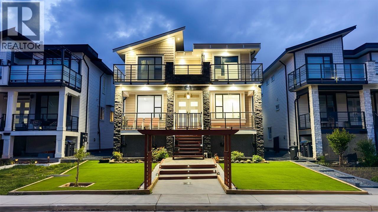 1411 SALTER STREET, New Westminster, British Columbia