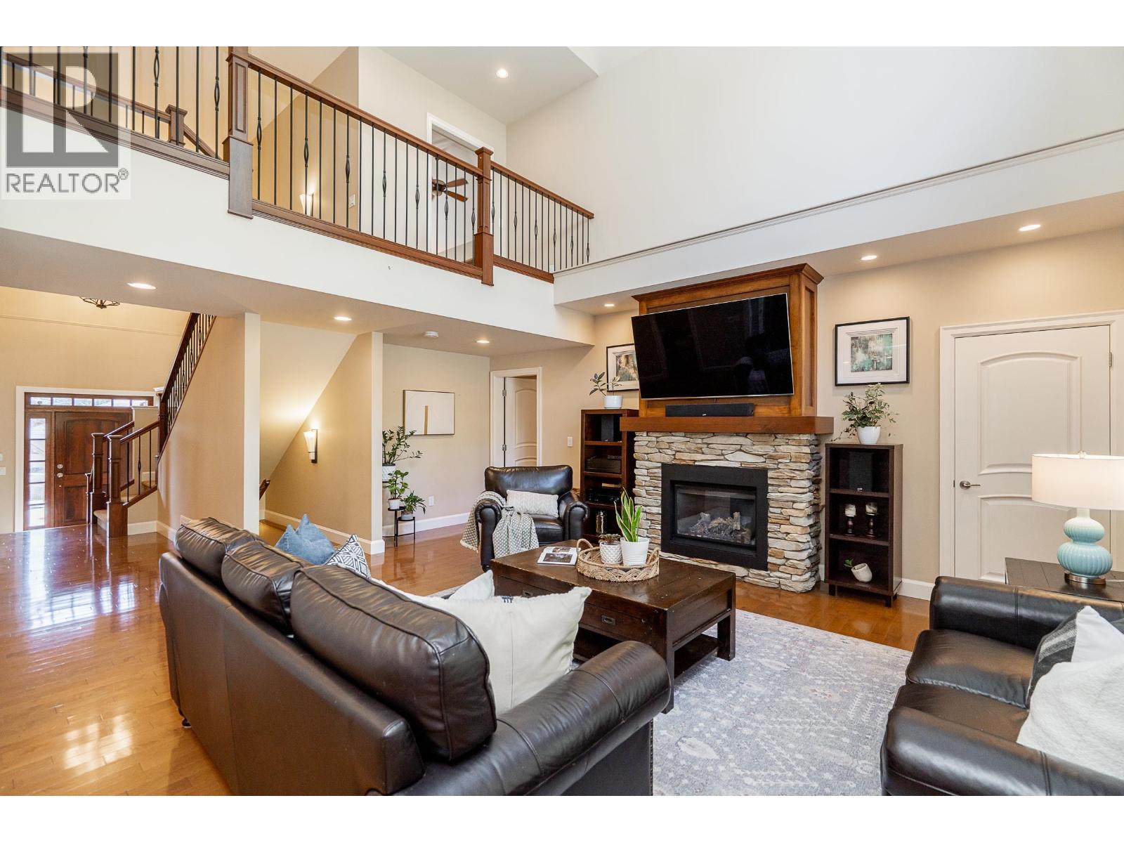 3361 Scotch Pine Avenue, Coquitlam, British Columbia  V3E 0C4 - Photo 8 - R3109626