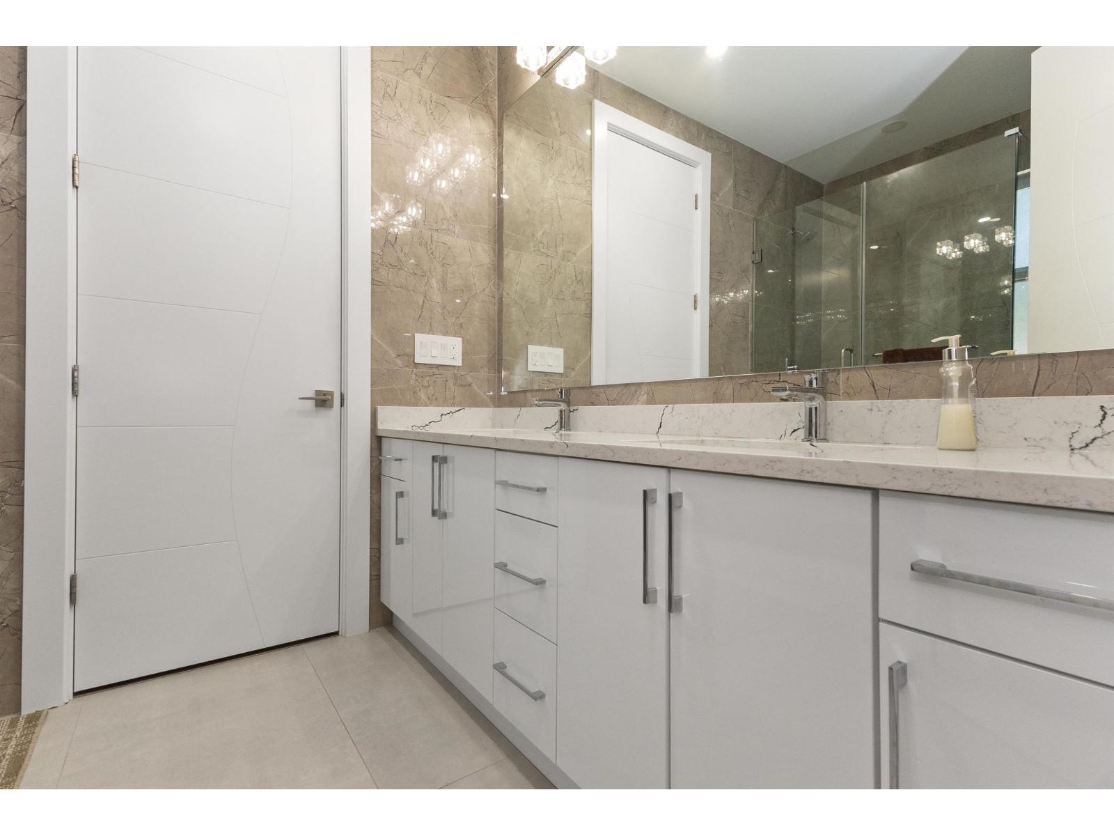 2357 Alder Street, Abbotsford, British Columbia  V2T 2N6 - Photo 12 - R3108475