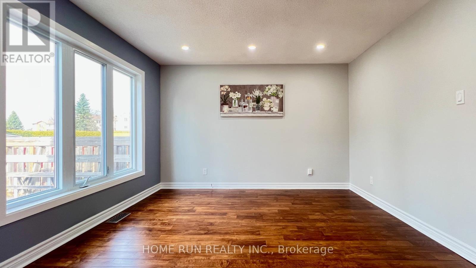 184 Pinetrail Crescent, Ottawa, Ontario  K2G 5B8 - Photo 8 - X12980150