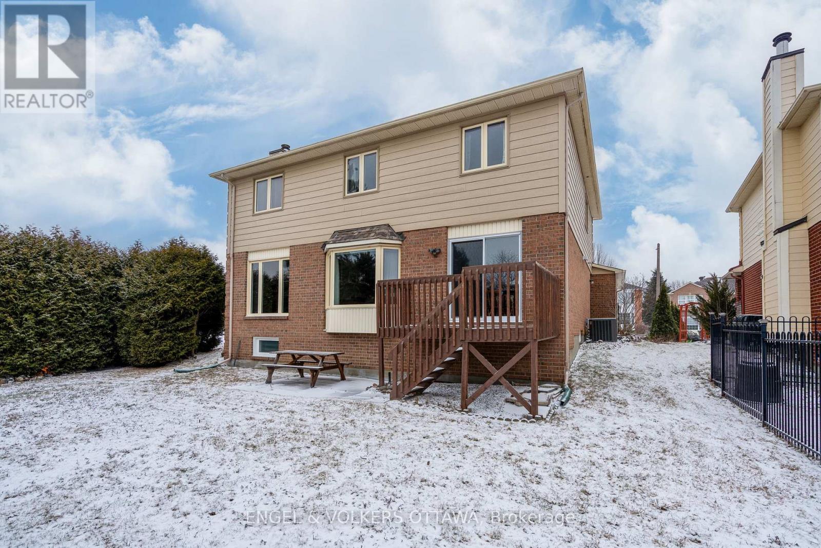 3 Balding Crescent, Ottawa, Ontario  K2K 2L4 - Photo 25 - X12980156