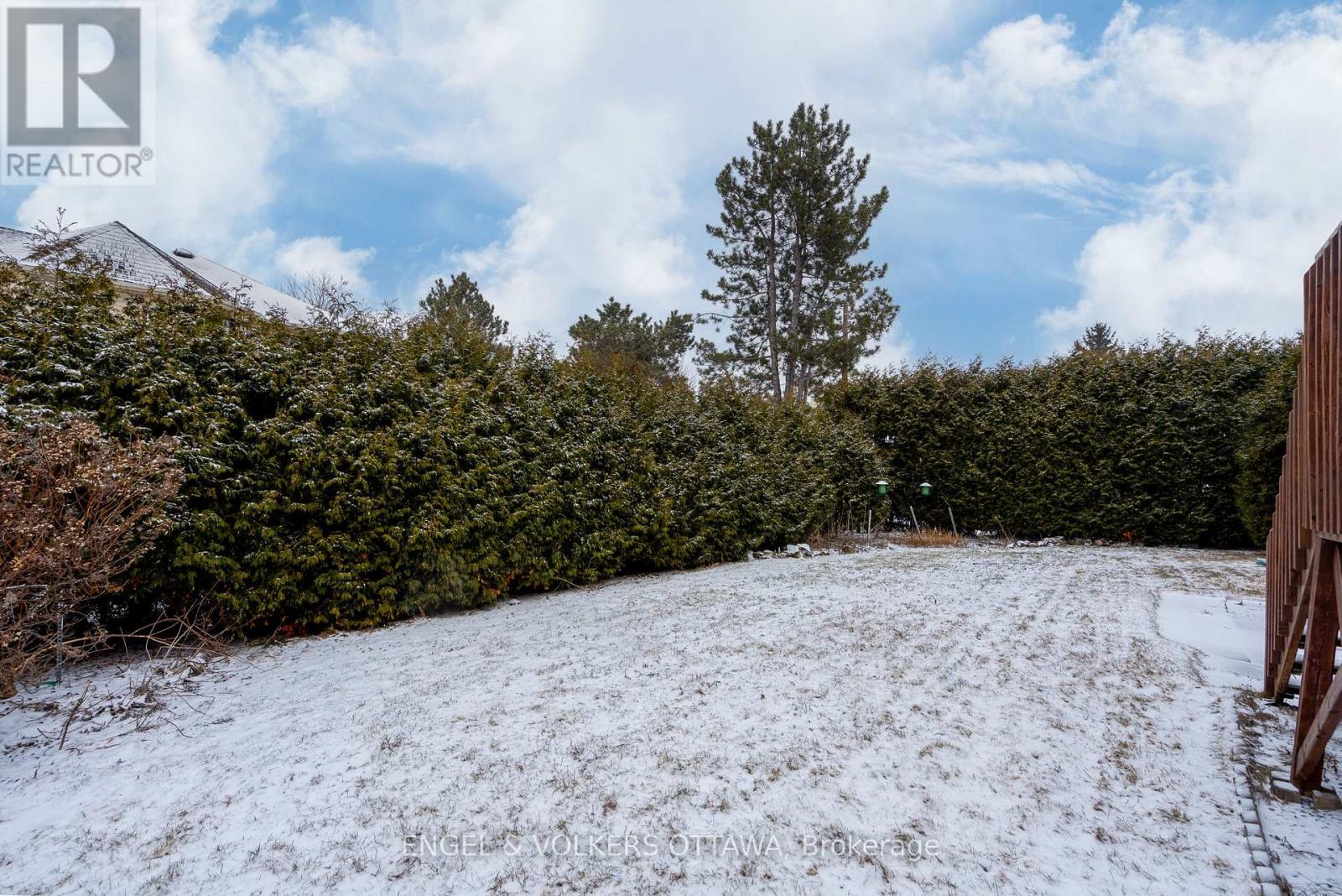 3 Balding Crescent, Ottawa, Ontario  K2K 2L4 - Photo 26 - X12980156