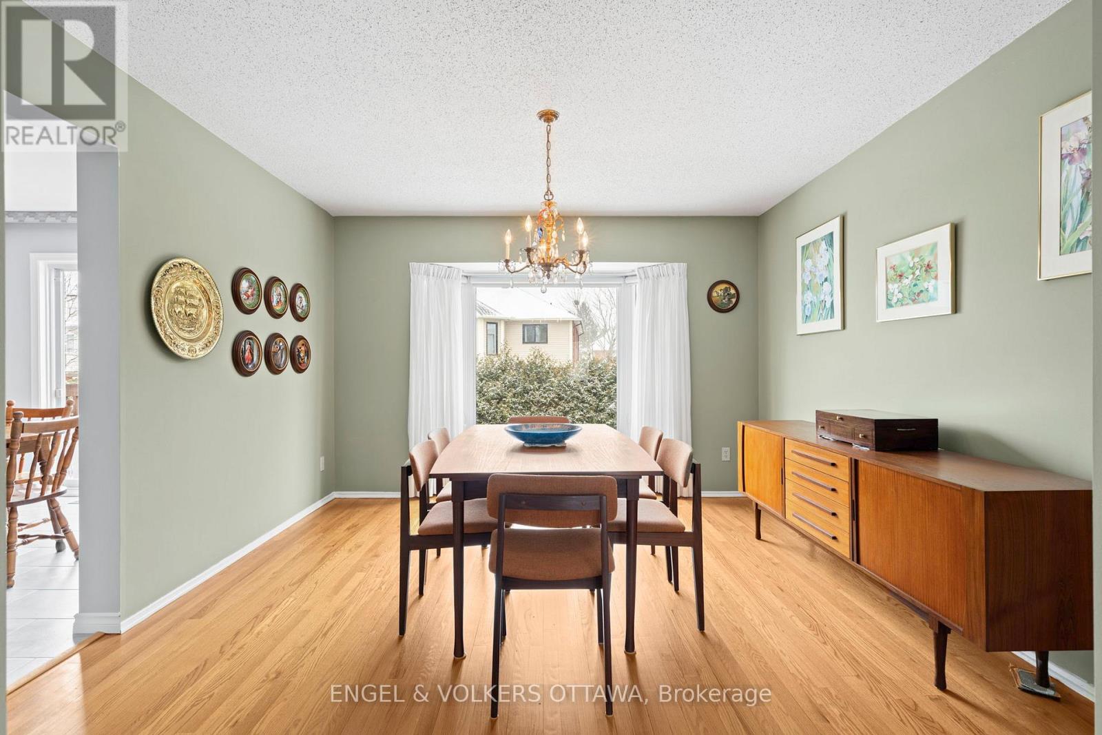 3 Balding Crescent, Ottawa, Ontario  K2K 2L4 - Photo 8 - X12980156