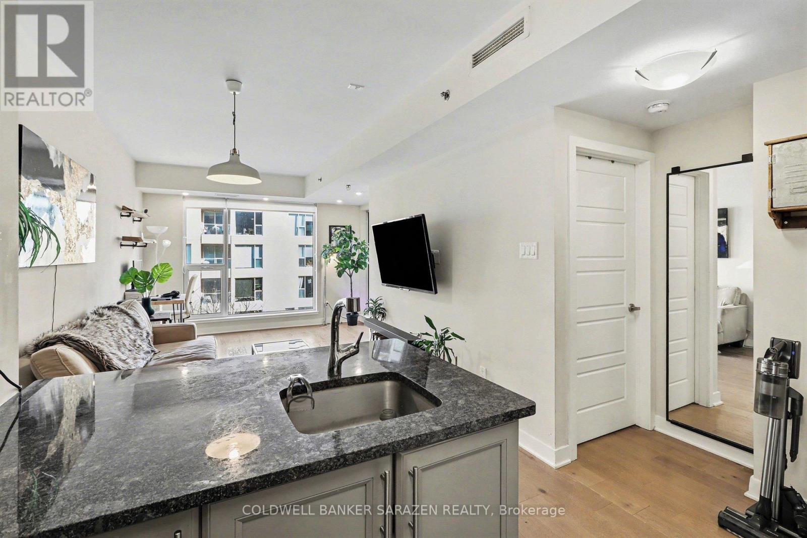 405 - 300 Lett Street, Ottawa, Ontario  K1R 0A8 - Photo 11 - X12980196