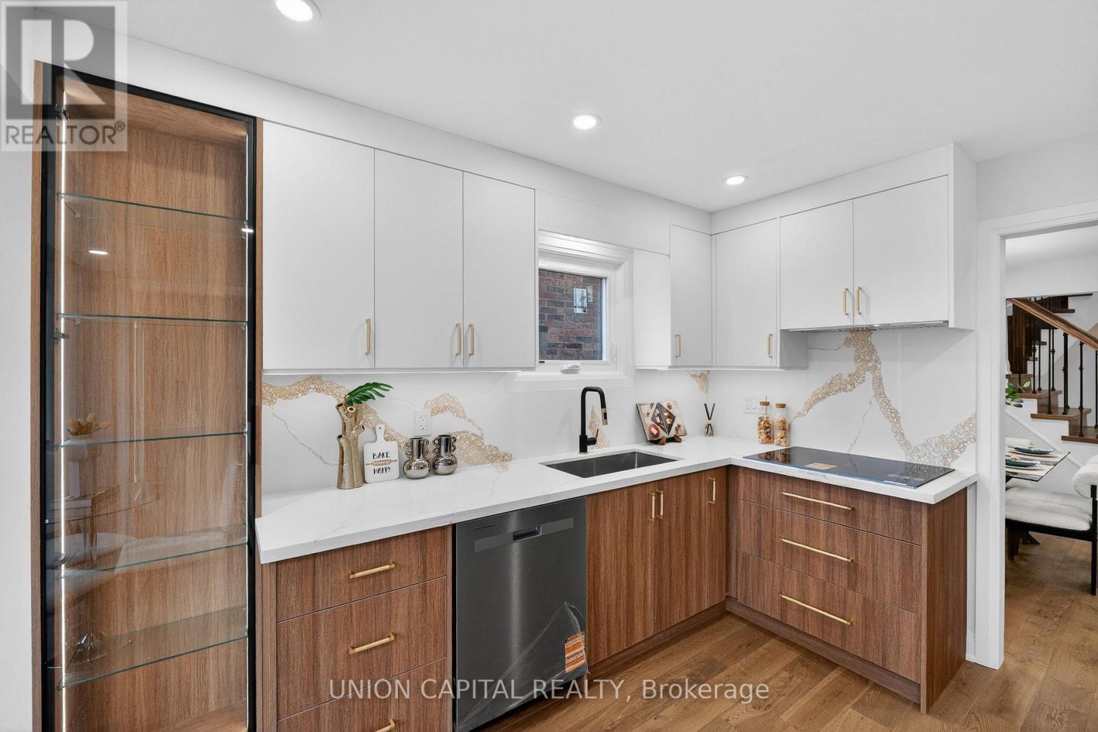 45 Chilmar Crescent, Vaughan, Ontario  L4J 6Y5 - Photo 10 - N12903168