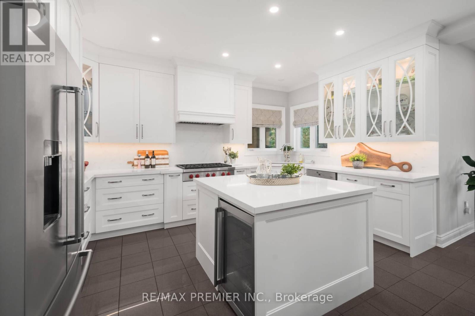 90 Shamrock Crescent, Vaughan, Ontario  L4H 1A3 - Photo 11 - N12980168