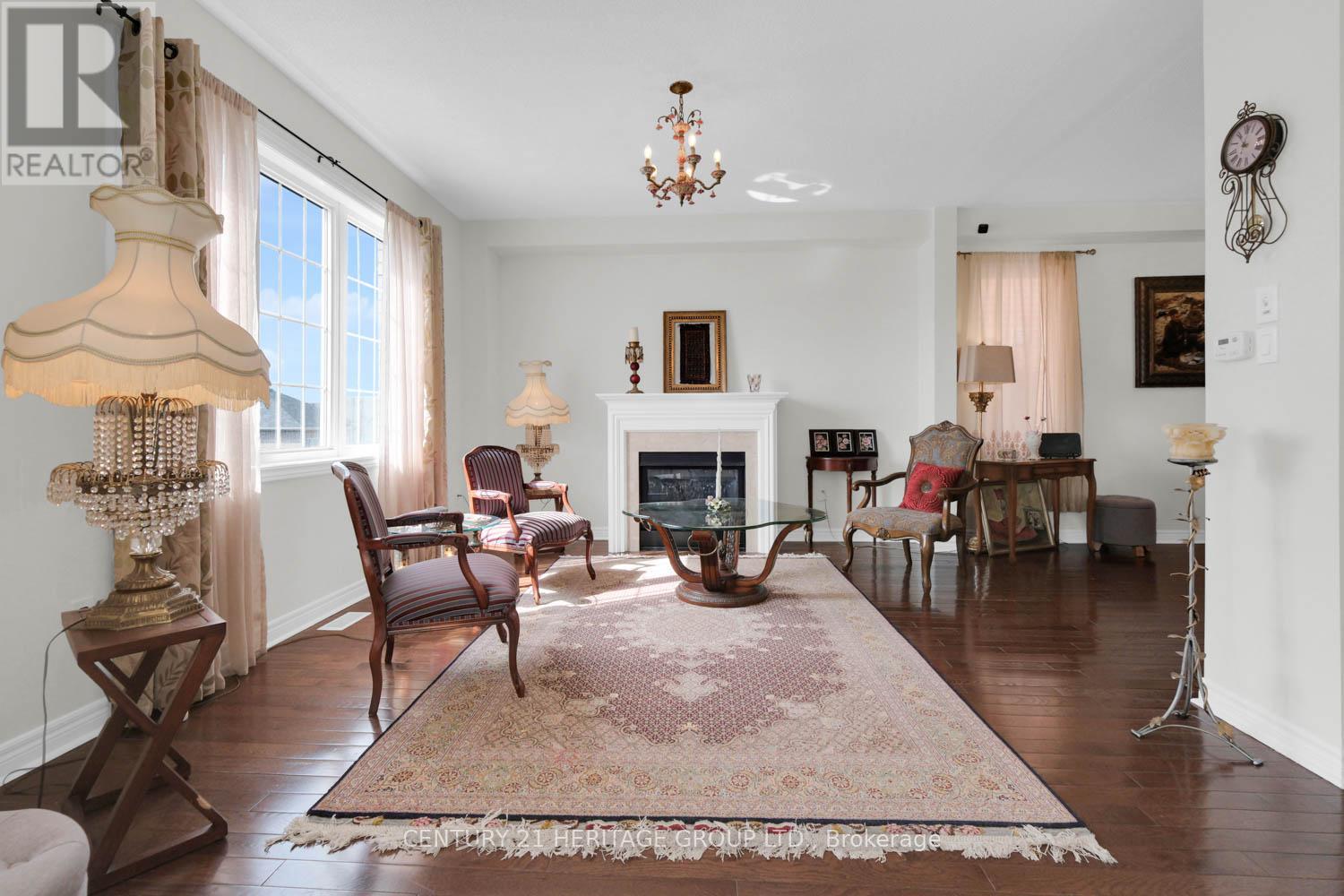 13 Herefordshire Crescent Ne, Newmarket (Woodland Hill), Ontario  L9N 0B7 - Photo 17 - N12980182