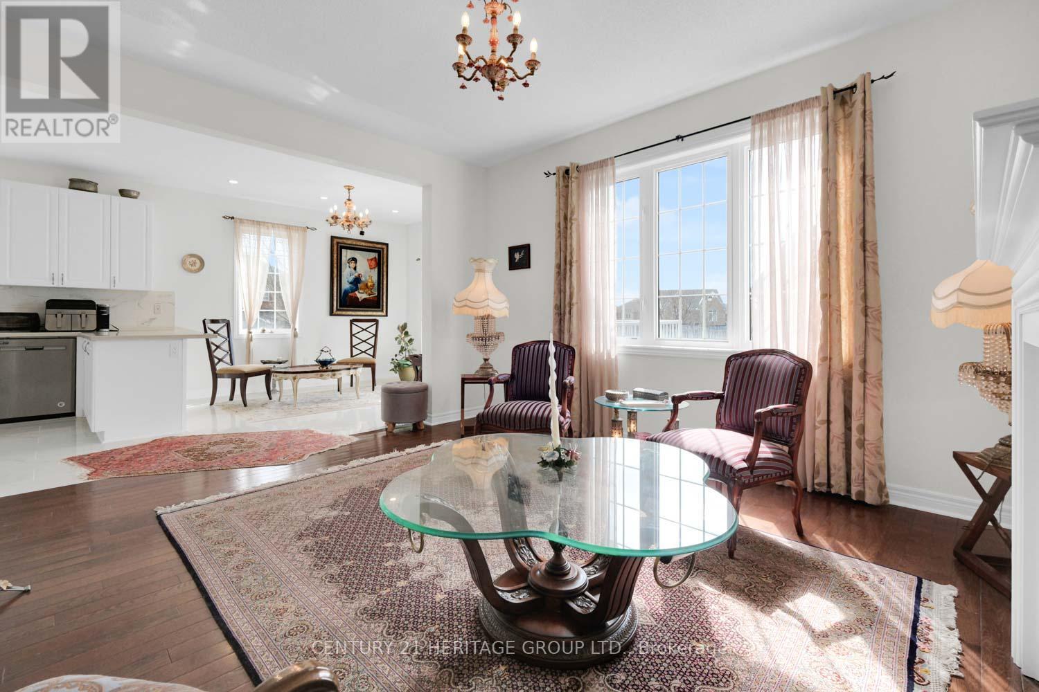 13 Herefordshire Crescent Ne, Newmarket (Woodland Hill), Ontario  L9N 0B7 - Photo 18 - N12980182