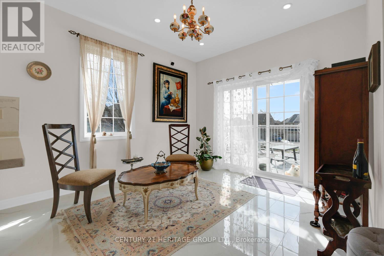 13 Herefordshire Crescent Ne, Newmarket (Woodland Hill), Ontario  L9N 0B7 - Photo 20 - N12980182