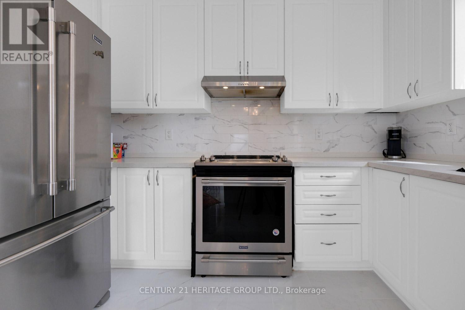 13 Herefordshire Crescent Ne, Newmarket (Woodland Hill), Ontario  L9N 0B7 - Photo 23 - N12980182