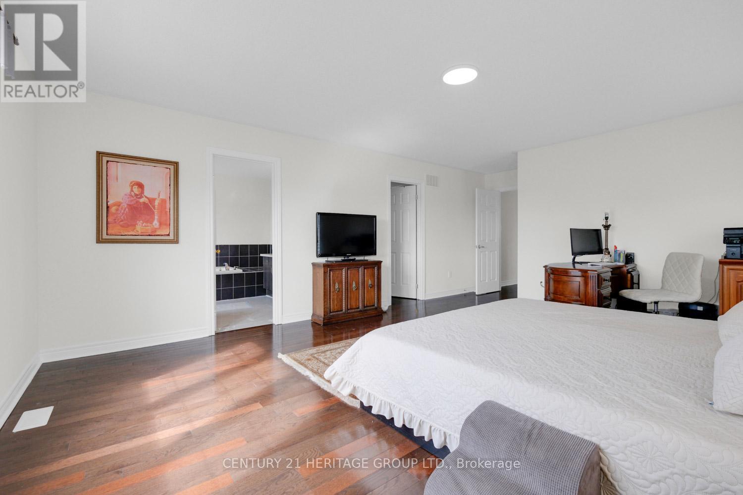 13 Herefordshire Crescent Ne, Newmarket (Woodland Hill), Ontario  L9N 0B7 - Photo 33 - N12980182