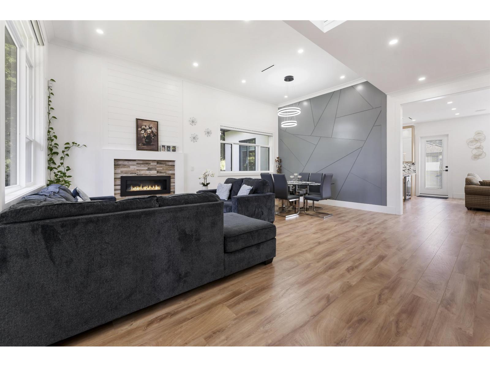 8958 139a Street, Surrey, British Columbia  V3V 7G5 - Photo 5 - R3107676