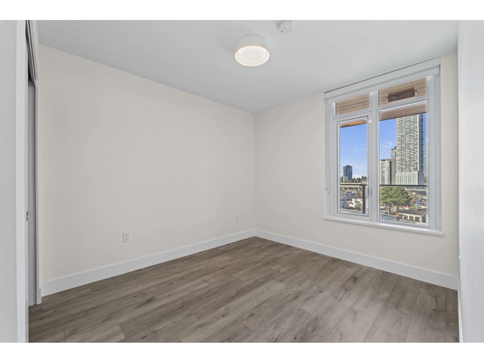 605 10428 Whalley Boulevard, Surrey, British Columbia  V3T 0W2 - Photo 13 - R3109052