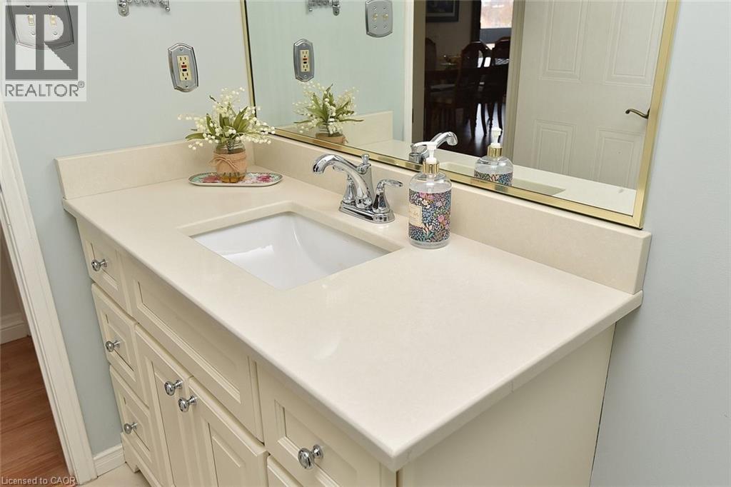 5090 Pinedale Avenue Unit# 501, Burlington, Ontario  L7L 3V8 - Photo 31 - 40819335