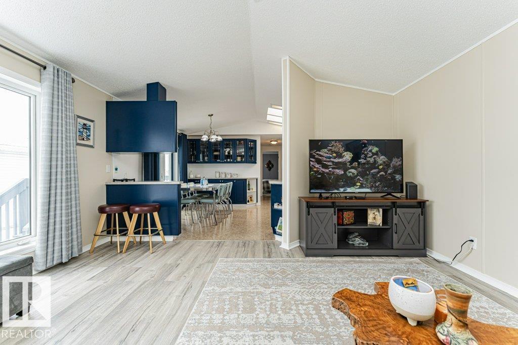 1590 Jubilee Dr, Sherwood Park, Alberta  T8H 2M9 - Photo 10 - E4481165