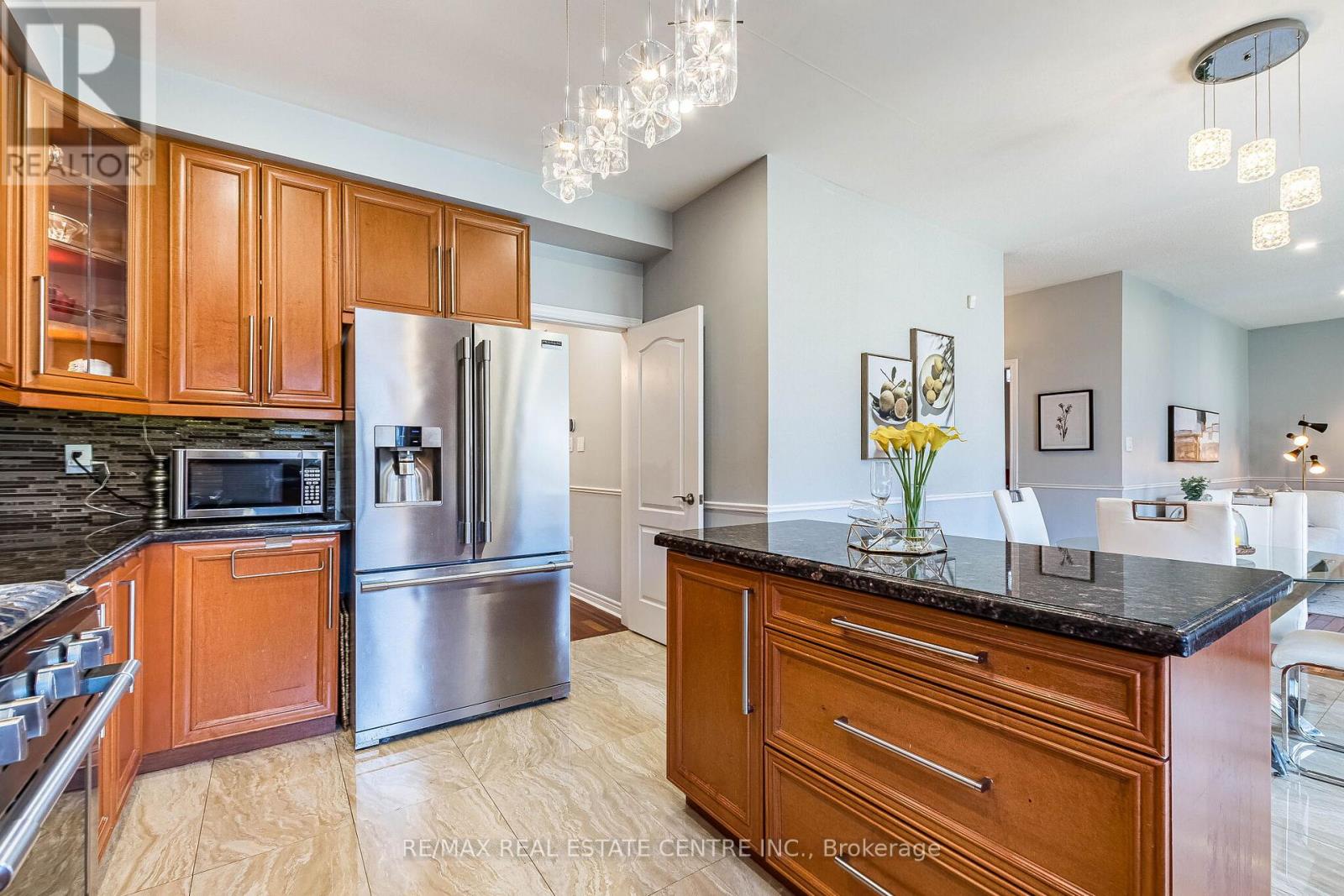 3285 Topeka Drive, Mississauga (Churchill Meadows), Ontario  L5M 7V1 - Photo 13 - W12980198