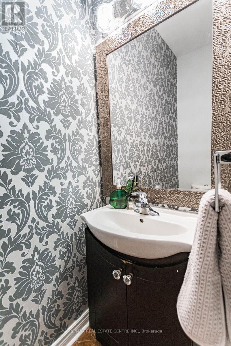 3285 Topeka Drive, Mississauga (Churchill Meadows), Ontario  L5M 7V1 - Photo 35 - W12980198